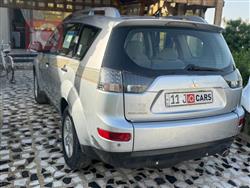 ميتسوبيشي اوتلاندر